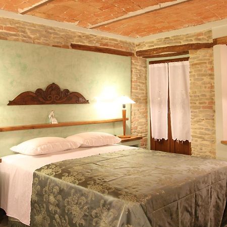 Agriturismo Ercolana Neviglie Bilik gambar