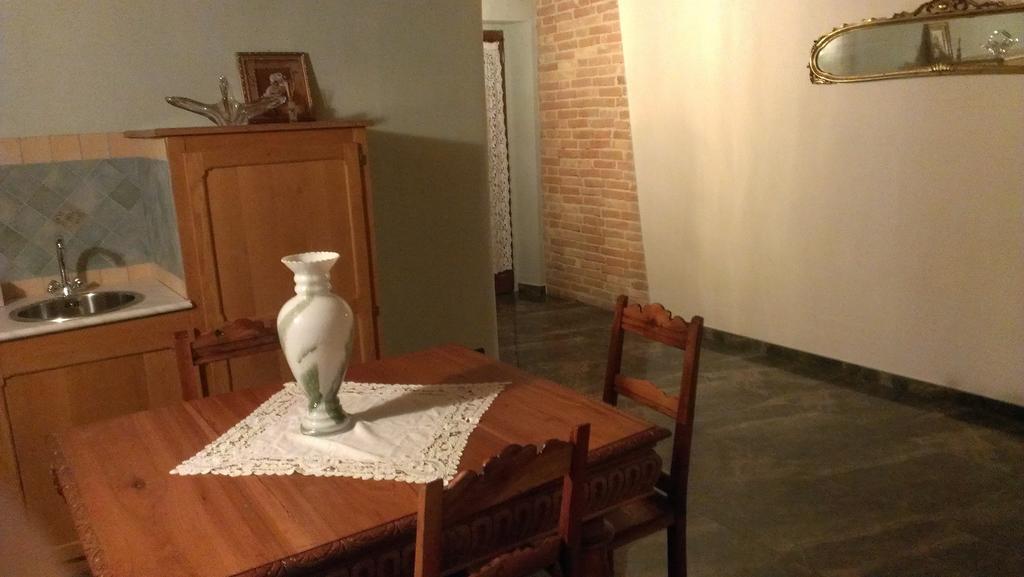 Agriturismo Ercolana Neviglie Bilik gambar
