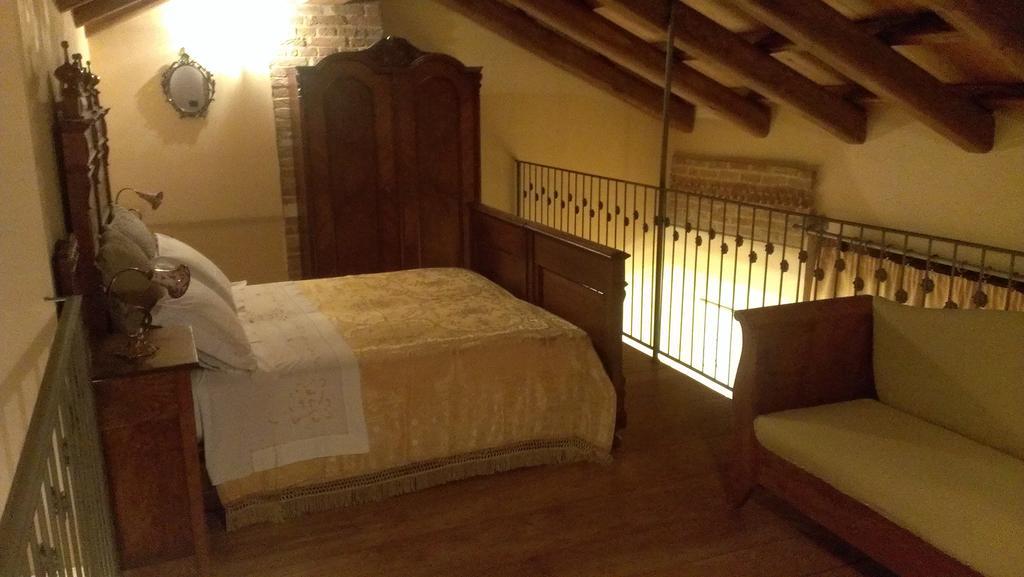 Agriturismo Ercolana Neviglie Bilik gambar